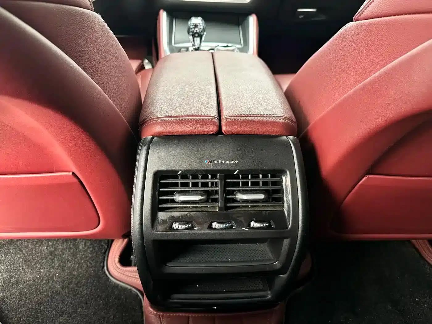 2021 BMW X6 xDrive30i M Sport Package — миниатюра 8