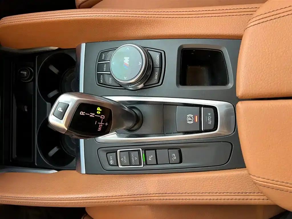 BMW X6 2018 xDrive28i — миниатюра 11