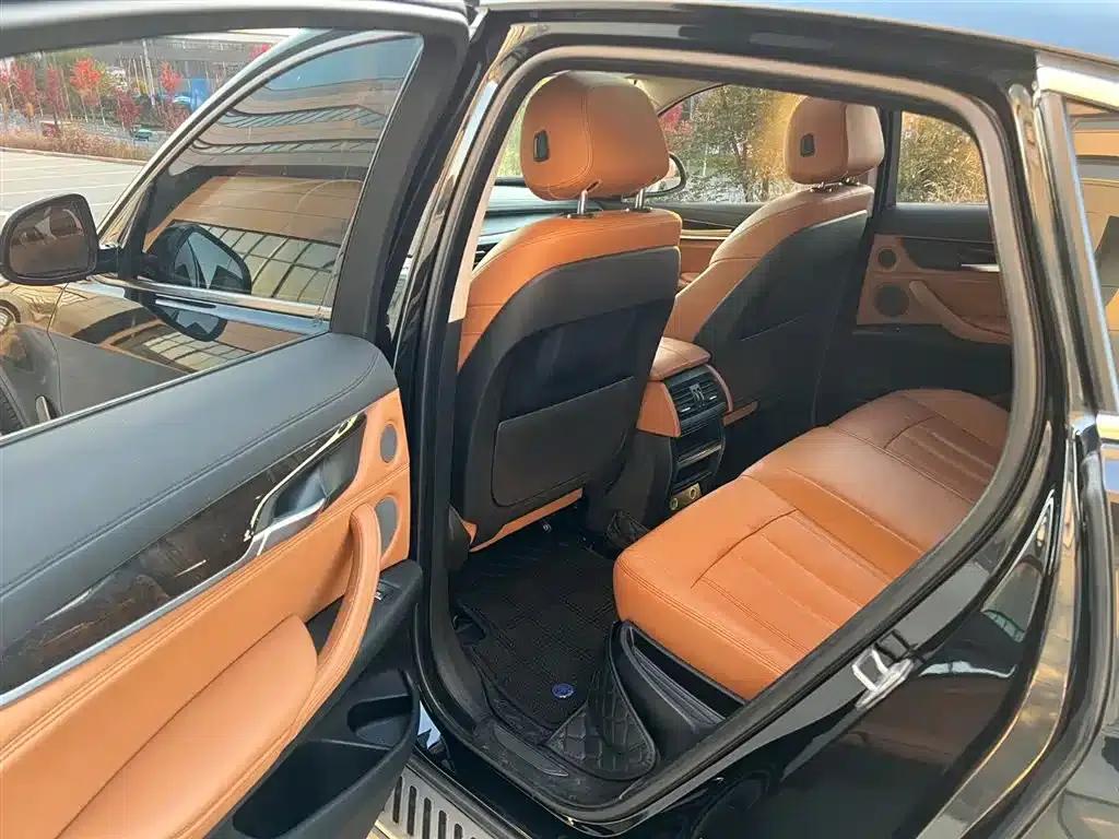 BMW X6 2018 xDrive28i — миниатюра 7