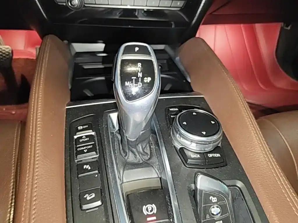 BMW X6 2015 xDrive35i Leading Edition — миниатюра 14