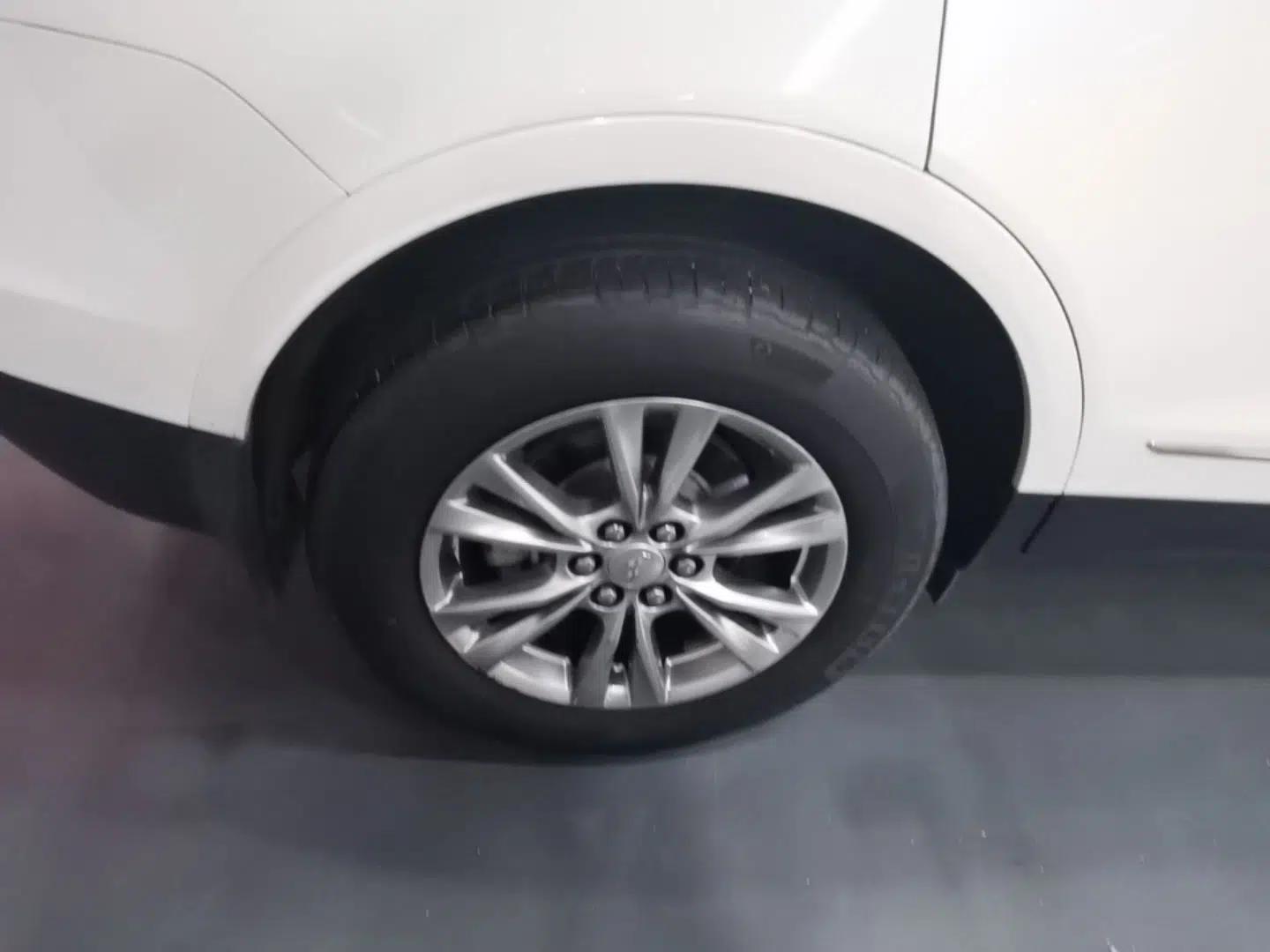 Cadillac XT5 2021 28T Four-Wheel Drive Luxury Version — миниатюра 11