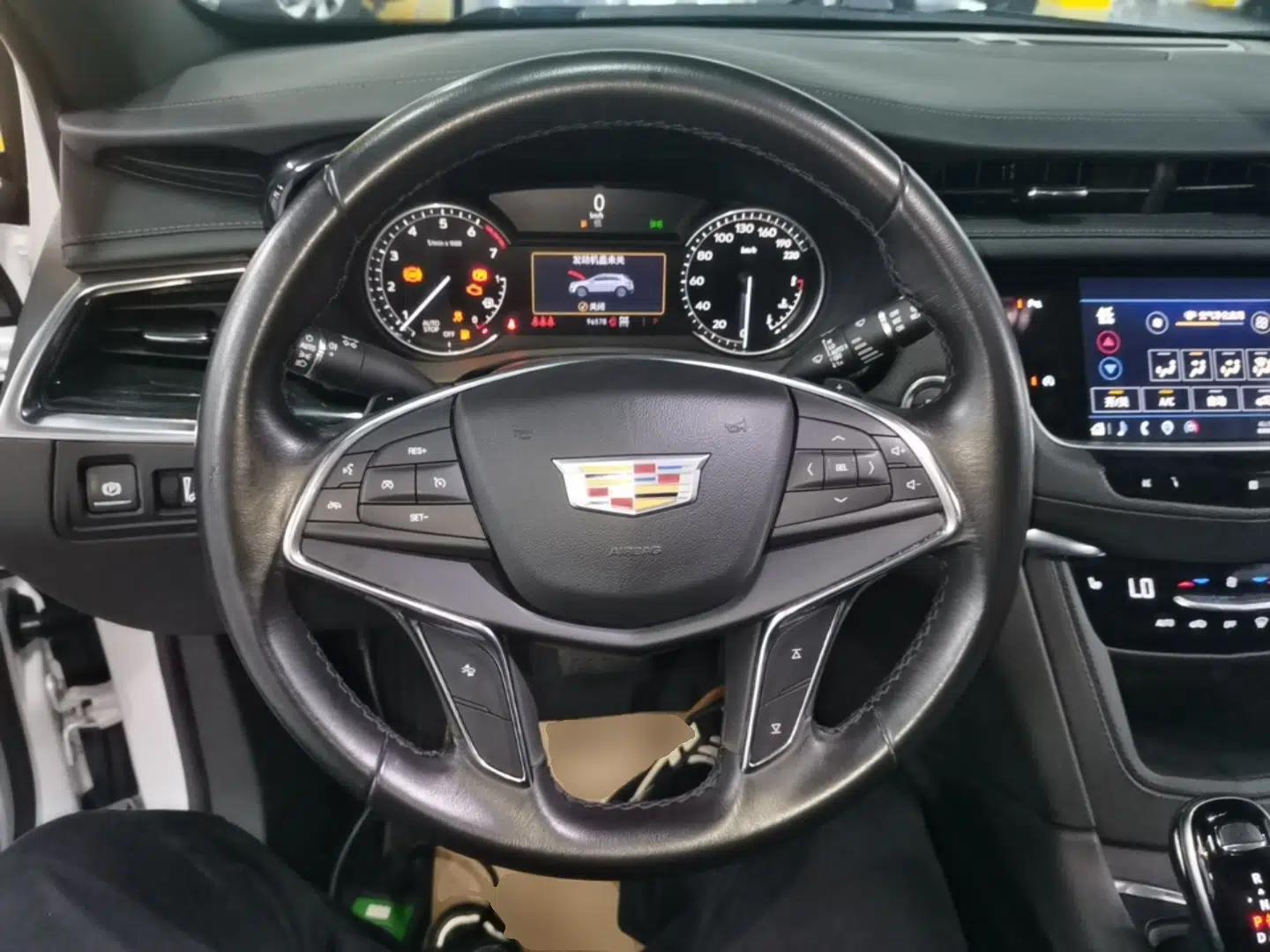 Cadillac XT5 2021 28T Four-Wheel Drive Luxury Version — миниатюра 13