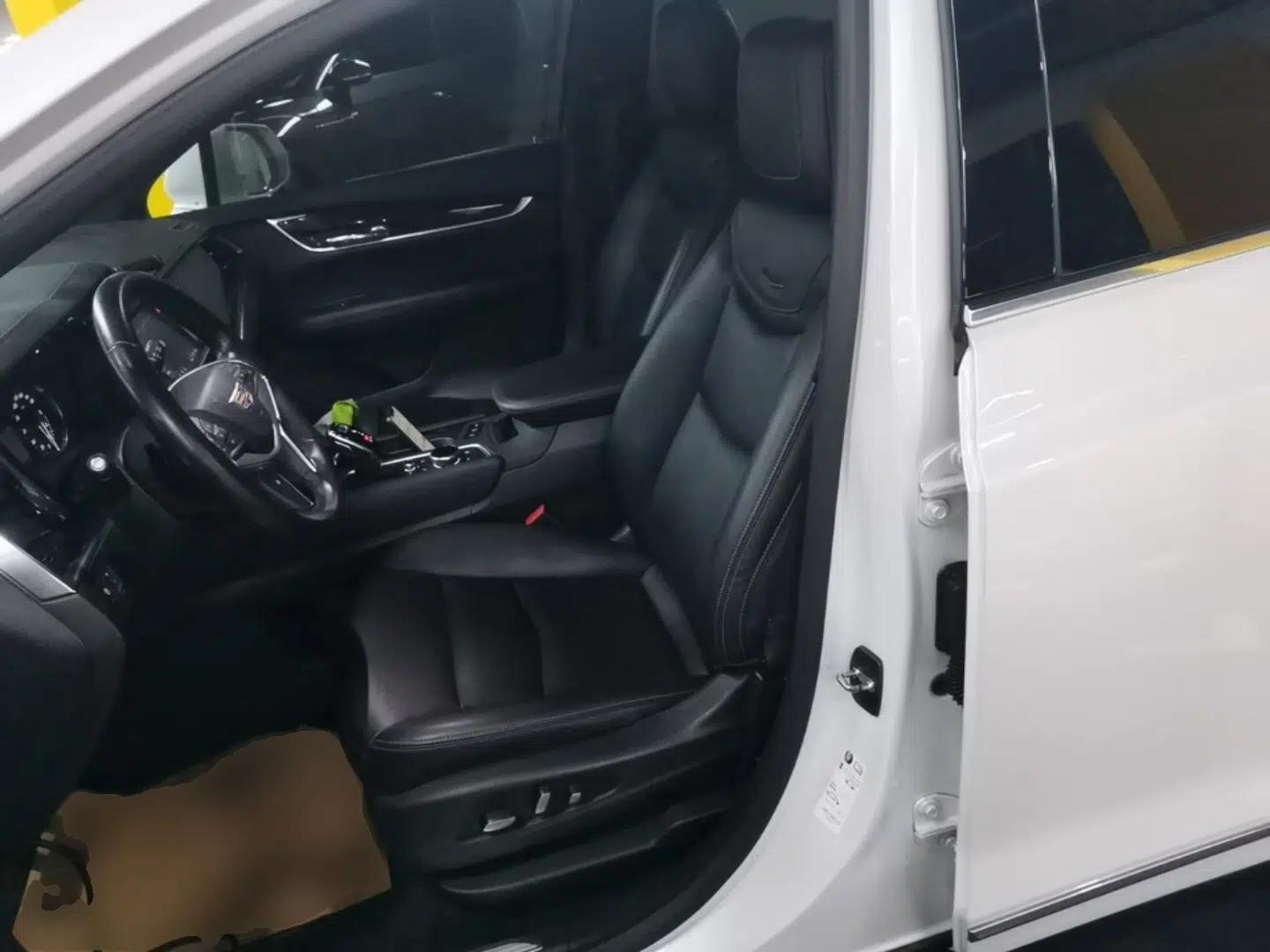Cadillac XT5 2021 28T Four-Wheel Drive Luxury Version — миниатюра 17