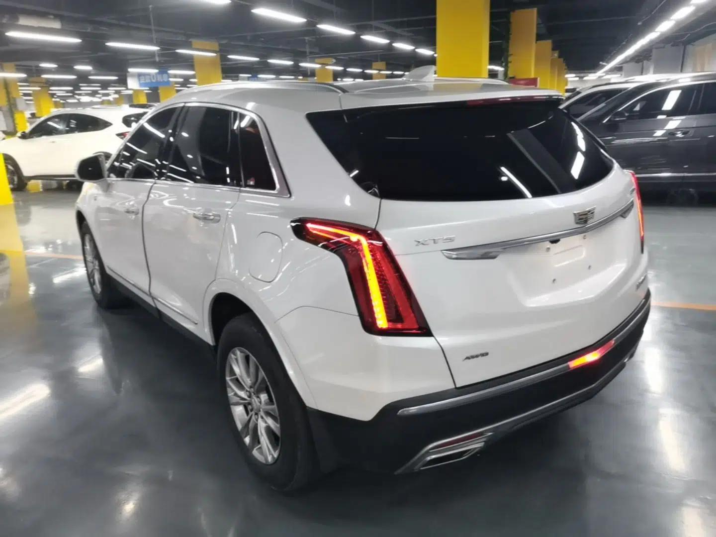 Cadillac XT5 2021 28T Four-Wheel Drive Luxury Version — миниатюра 4