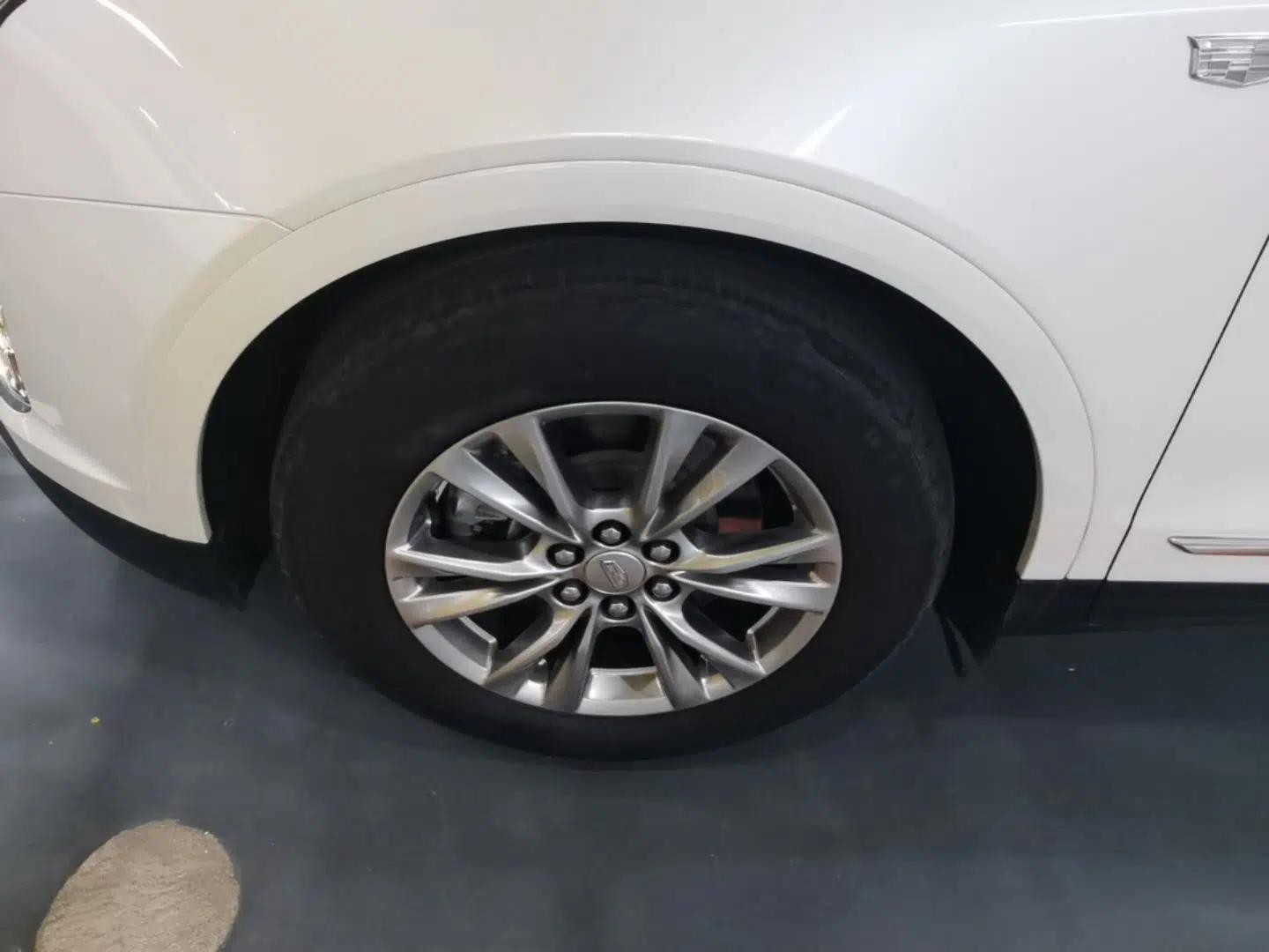 Cadillac XT5 2021 28T Four-Wheel Drive Luxury Version — миниатюра 10