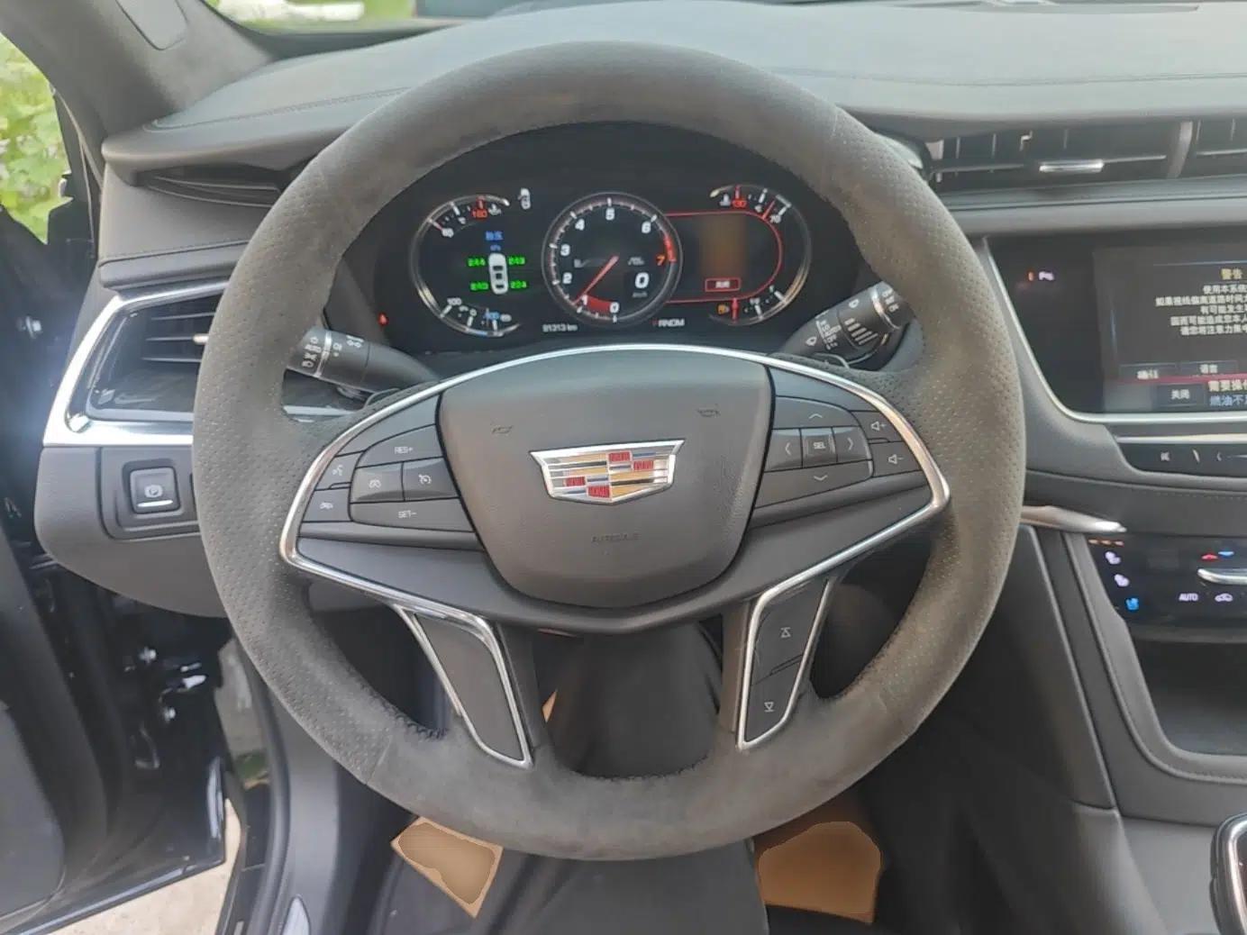 Cadillac XT5 2018 28T Four-Wheel Drive Luxury Model — миниатюра 13