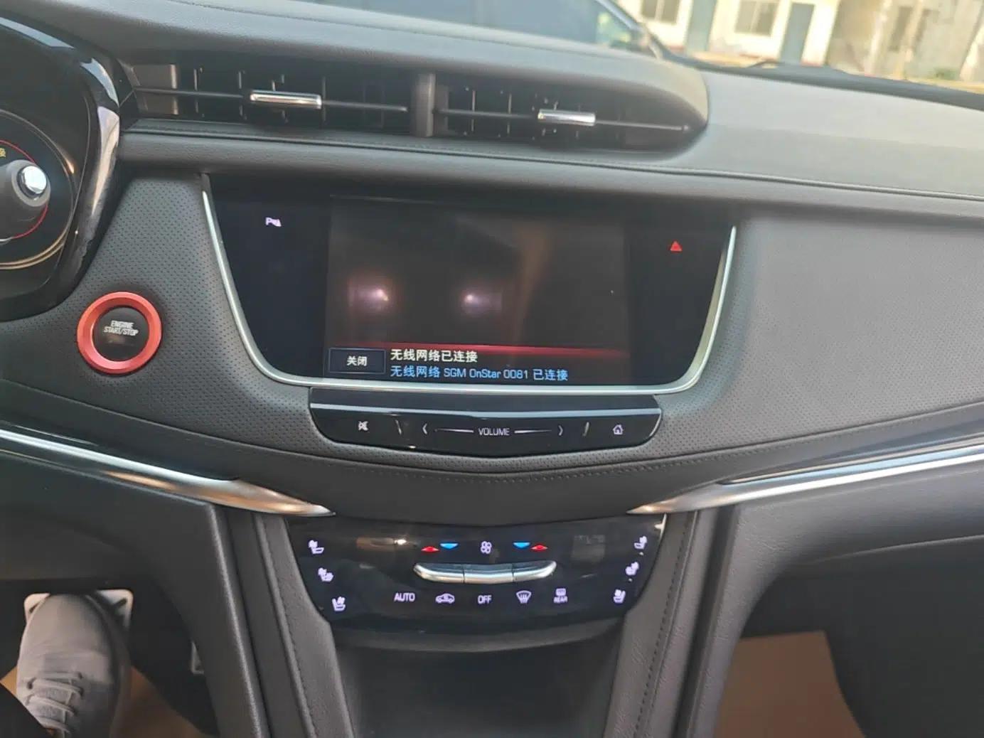 Cadillac XT5 2018 28T Four-Wheel Drive Luxury Model — миниатюра 15