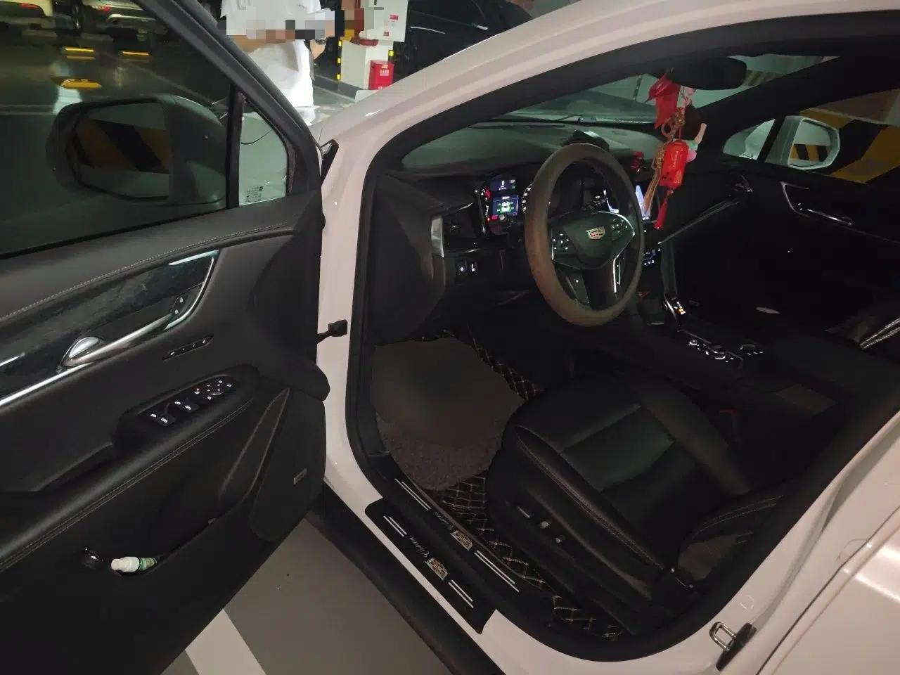 Cadillac XT5 2021 2.0T Two-Wheel Drive Luxury Version — миниатюра 16
