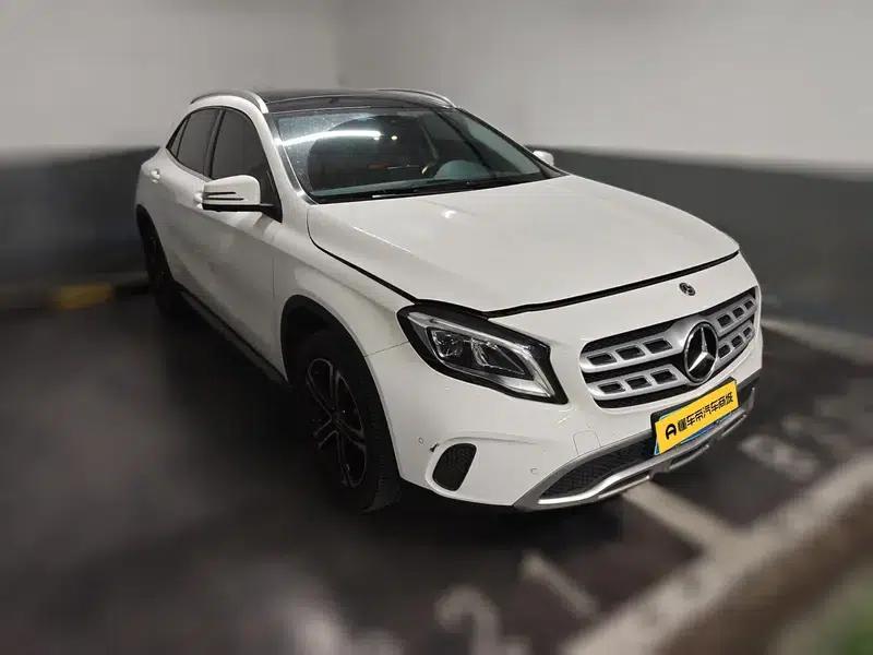 2018 Mercedes-Benz GLA 200 Fashion Edition — миниатюра 3