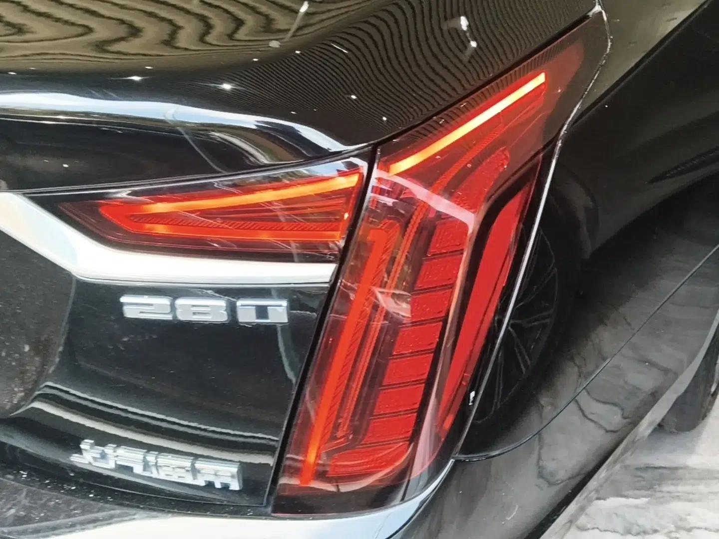 Cadillac CT6 2019 28T Leading Sport Model — миниатюра 9