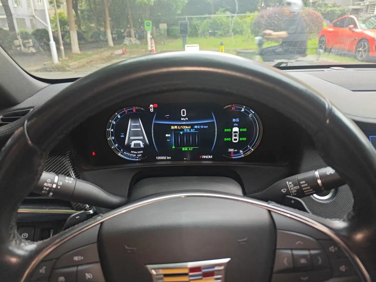 Cadillac CT6 2017 28T Premier Model — миниатюра 11