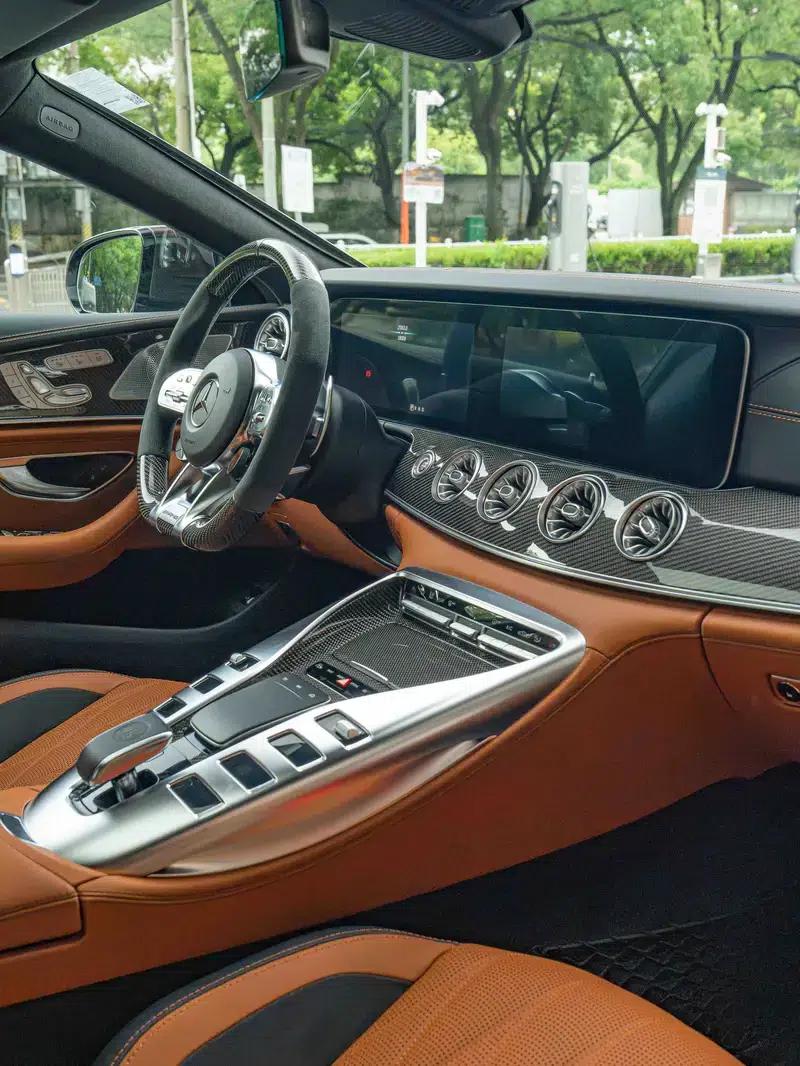 2019 AMG GT 63 S 4MATIC+ four-door coupe — миниатюра 12
