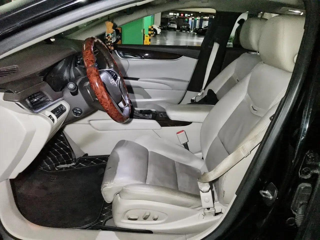 Cadillac XTS 2013 28T Leading Model — миниатюра 15