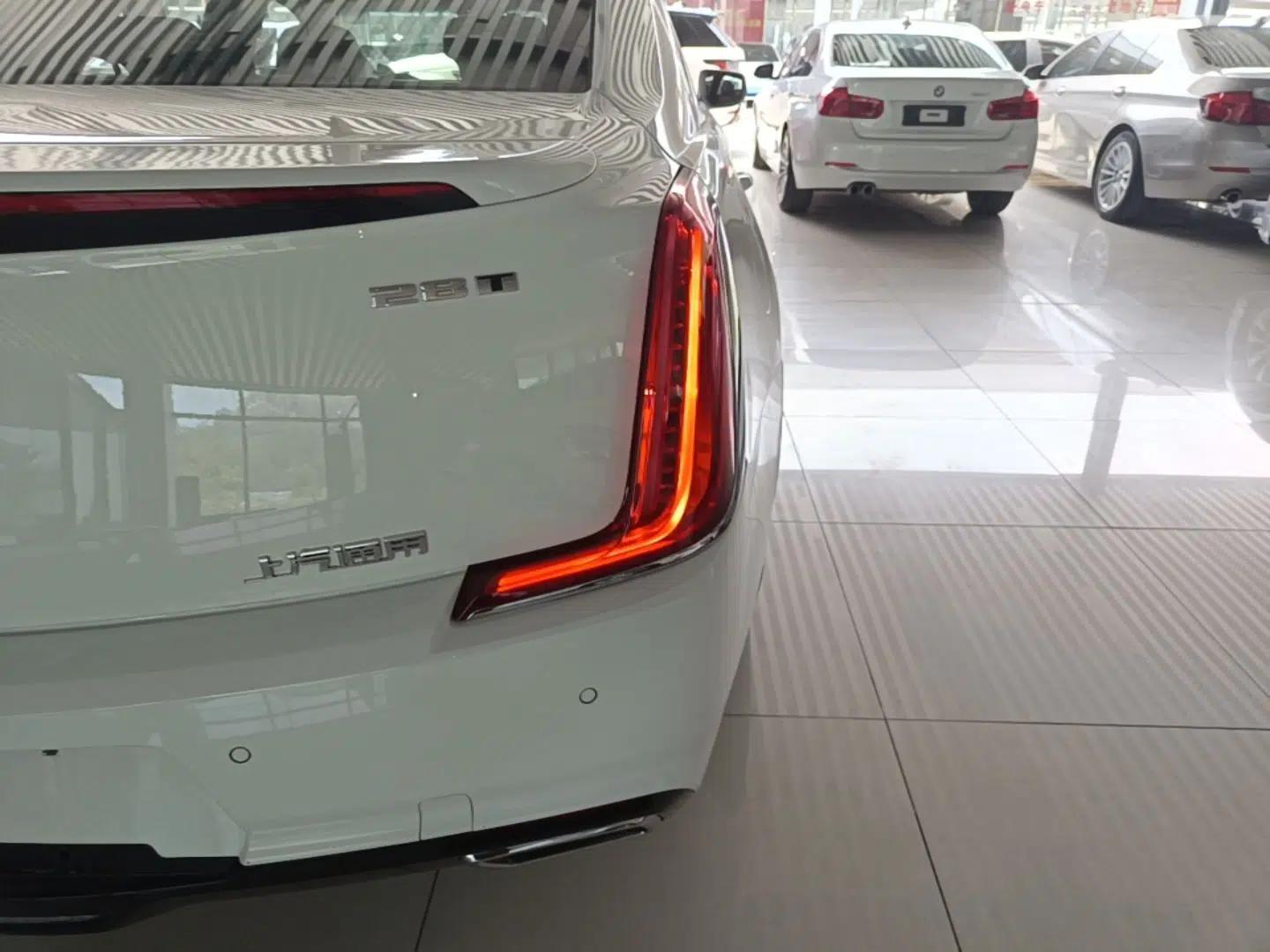 Cadillac XTS 2018 28T Tech Edition — миниатюра 9