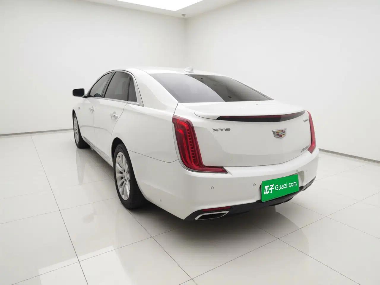 Cadillac XTS 2018 28T Elite Edition — миниатюра 4