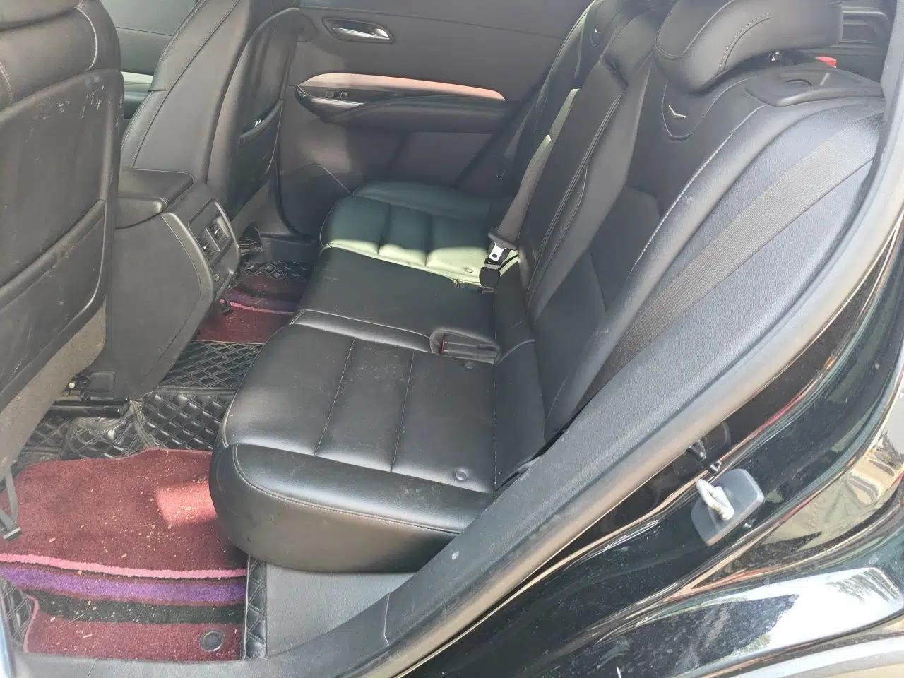 Cadillac XT4 2021 28T Two-Wheel Drive Leading Version — миниатюра 17