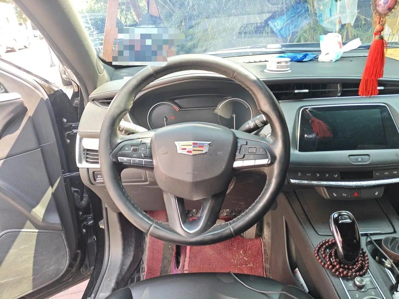 Cadillac XT4 2021 28T Two-Wheel Drive Leading Version — миниатюра 10