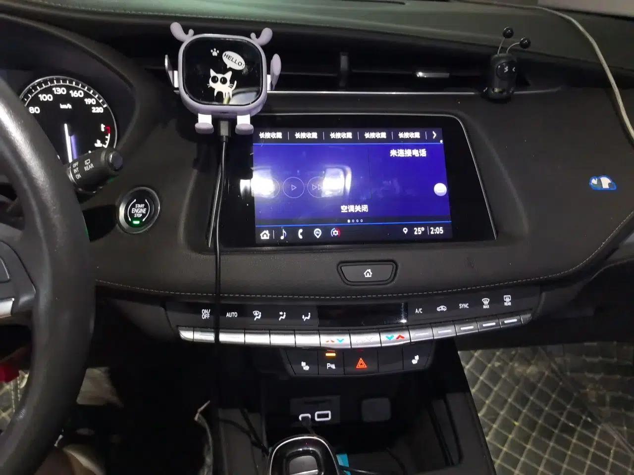 Cadillac XT4 2021 28T Two-Wheel Drive Leading Version — миниатюра 13