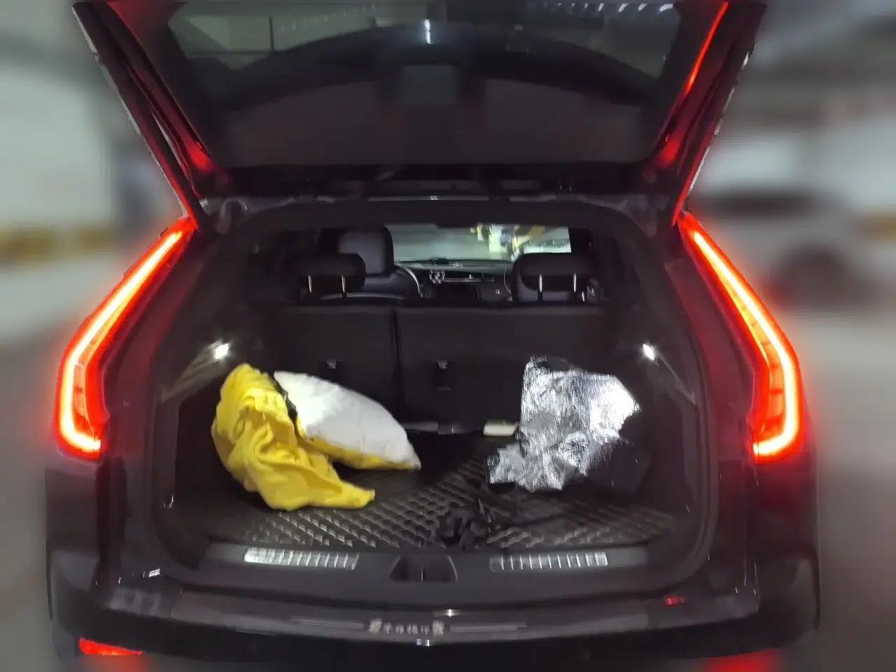 Cadillac XT4 2021 28T Two-Wheel Drive Leading Version — миниатюра 19