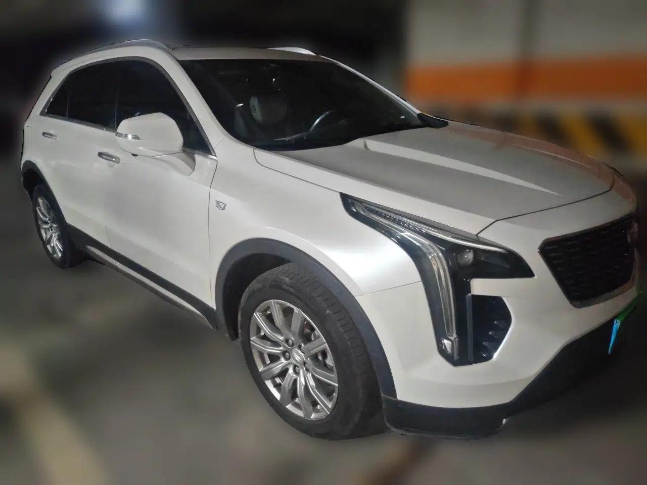 Cadillac XT4 2018 28T Two-Wheel Drive Leading Version — миниатюра 3