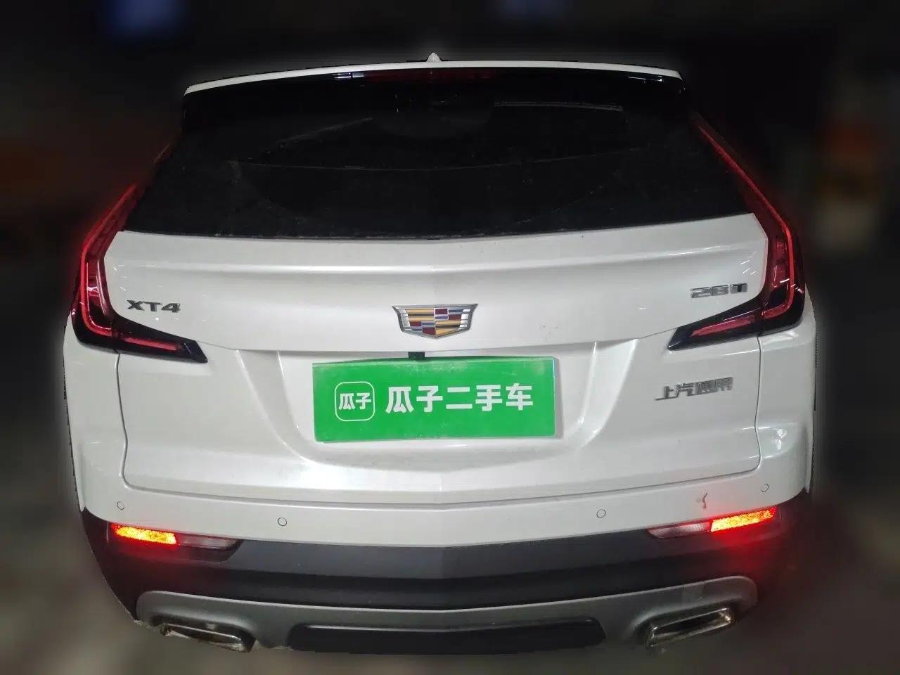 Cadillac XT4 2018 28T Two-Wheel Drive Leading Version — миниатюра 5