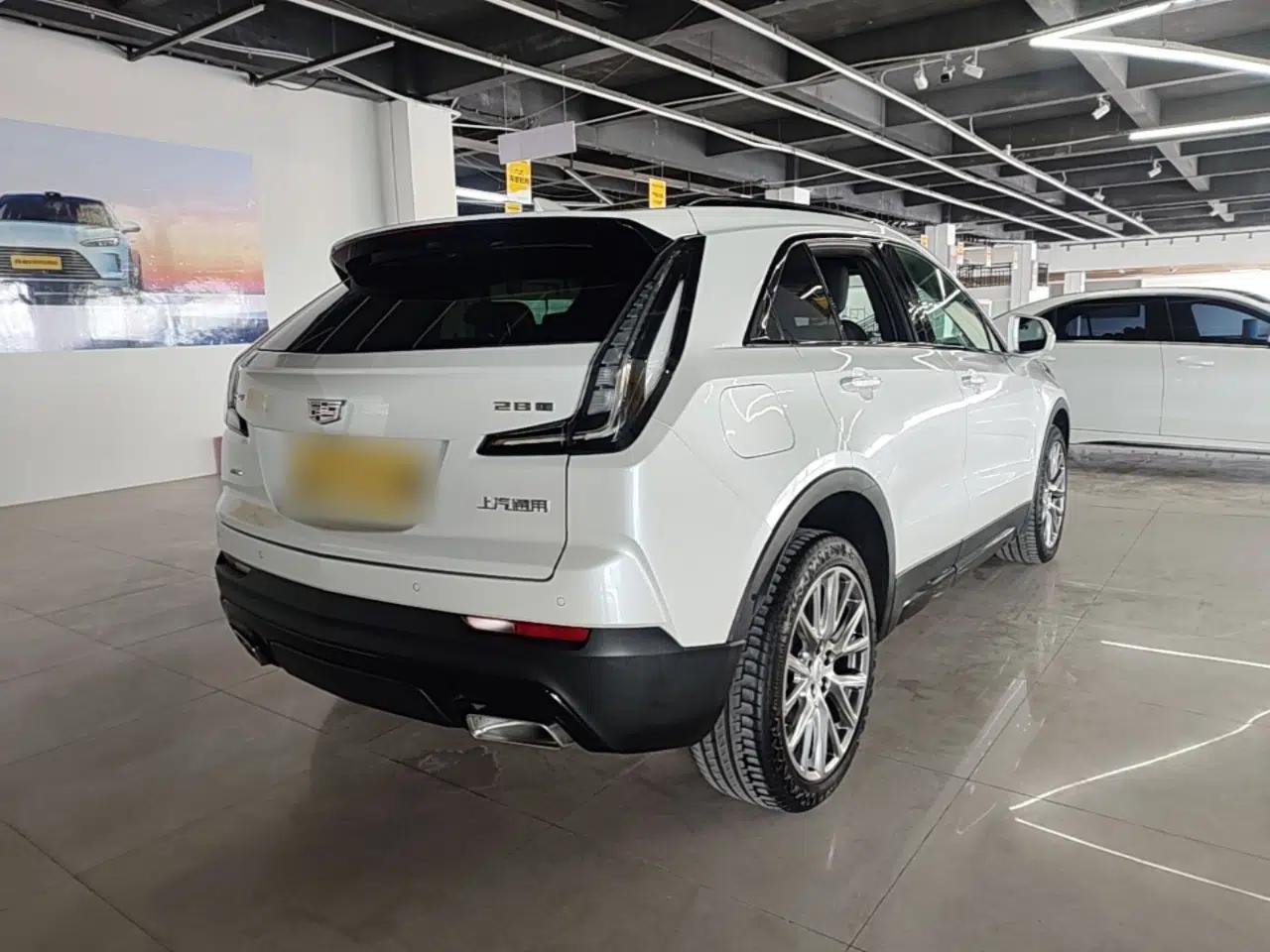 Cadillac XT4 2022 28T Four-Wheel Drive Platinum Edition — миниатюра 6