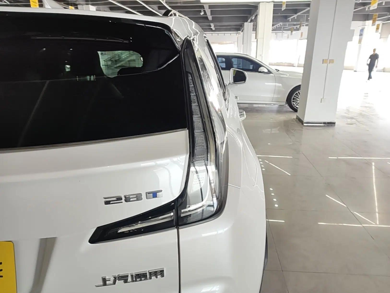 Cadillac XT4 2022 28T Four-Wheel Drive Platinum Edition — миниатюра 9