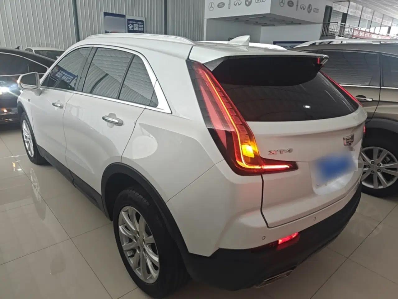 Cadillac XT4 2022 28T Two-Wheel Drive Fashion Edition — миниатюра 13