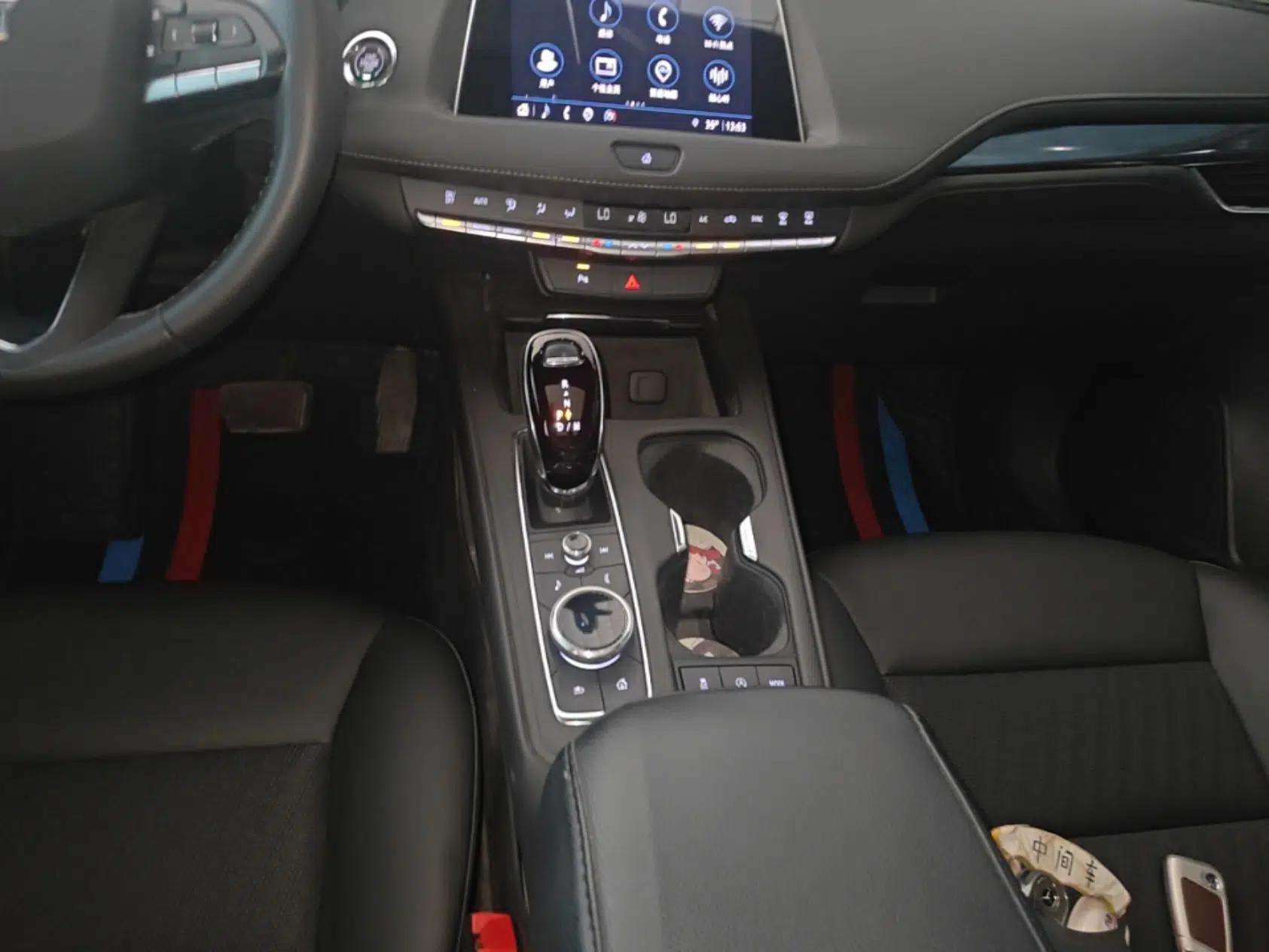 Cadillac XT4 2022 28T Two-Wheel Drive Fashion Edition — миниатюра 21