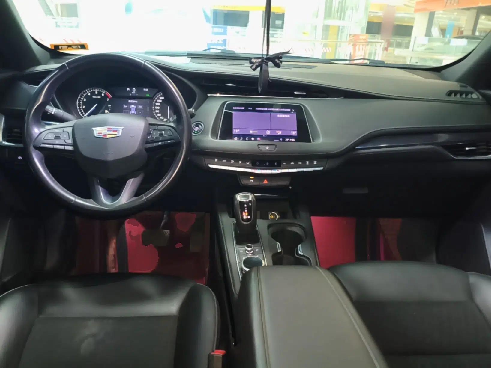 Cadillac XT4 2018 28T Two-Wheel Drive Tech Version — миниатюра 12