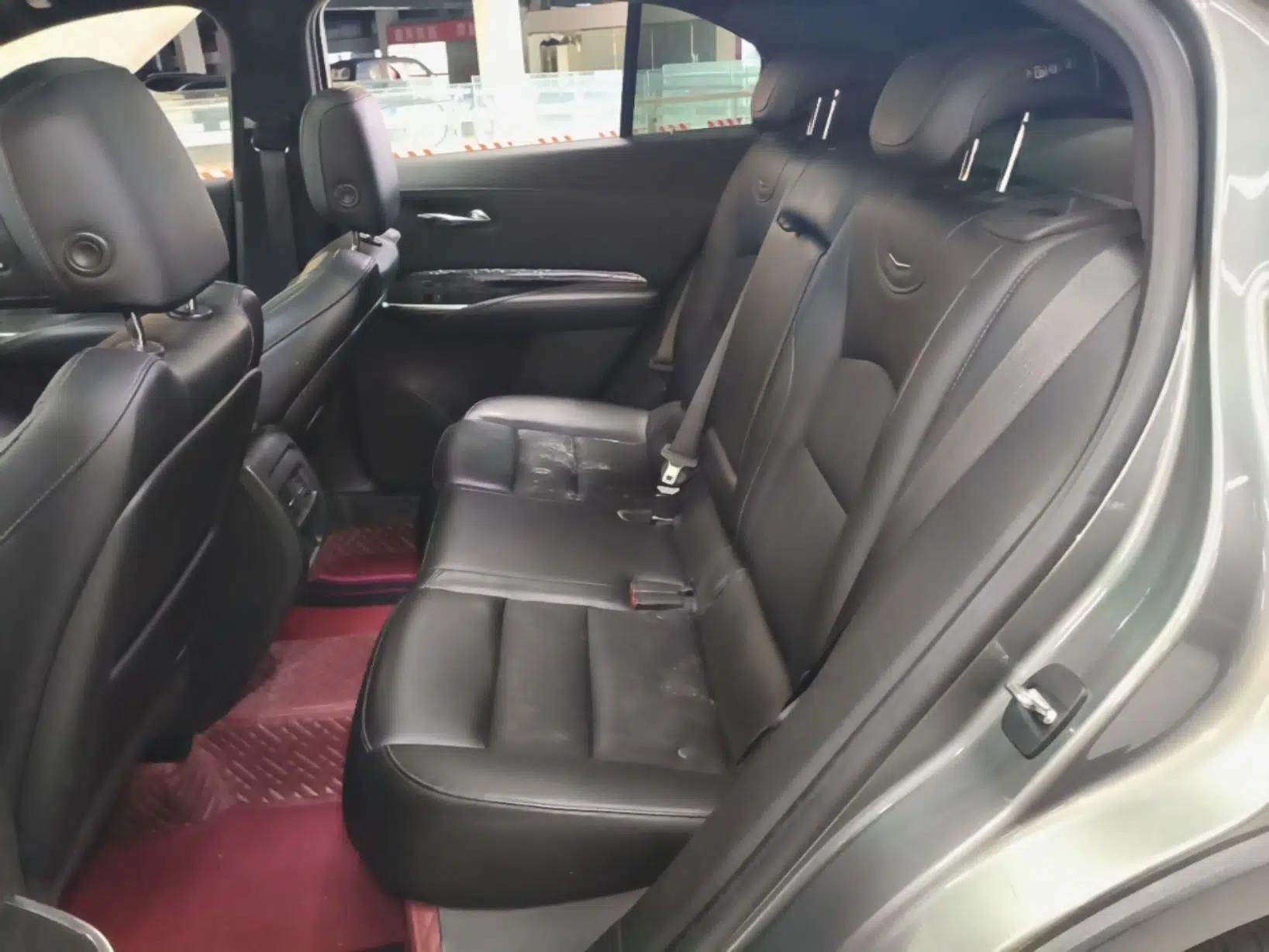 Cadillac XT4 2018 28T Two-Wheel Drive Tech Version — миниатюра 20