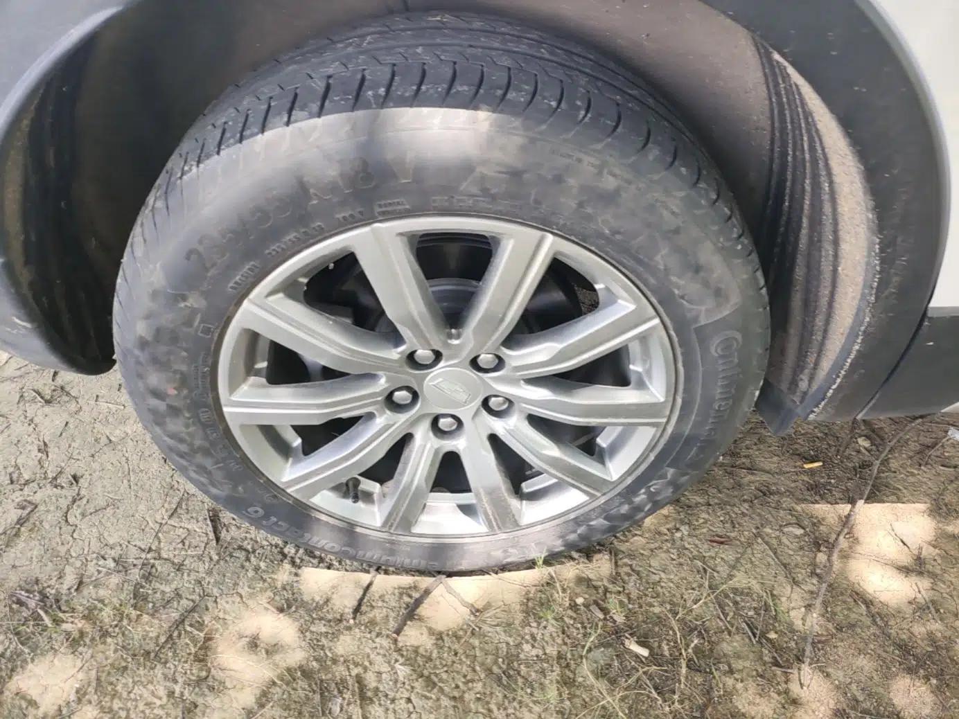 Cadillac XT4 2018 28T Two-Wheel Drive Leading Version — миниатюра 16