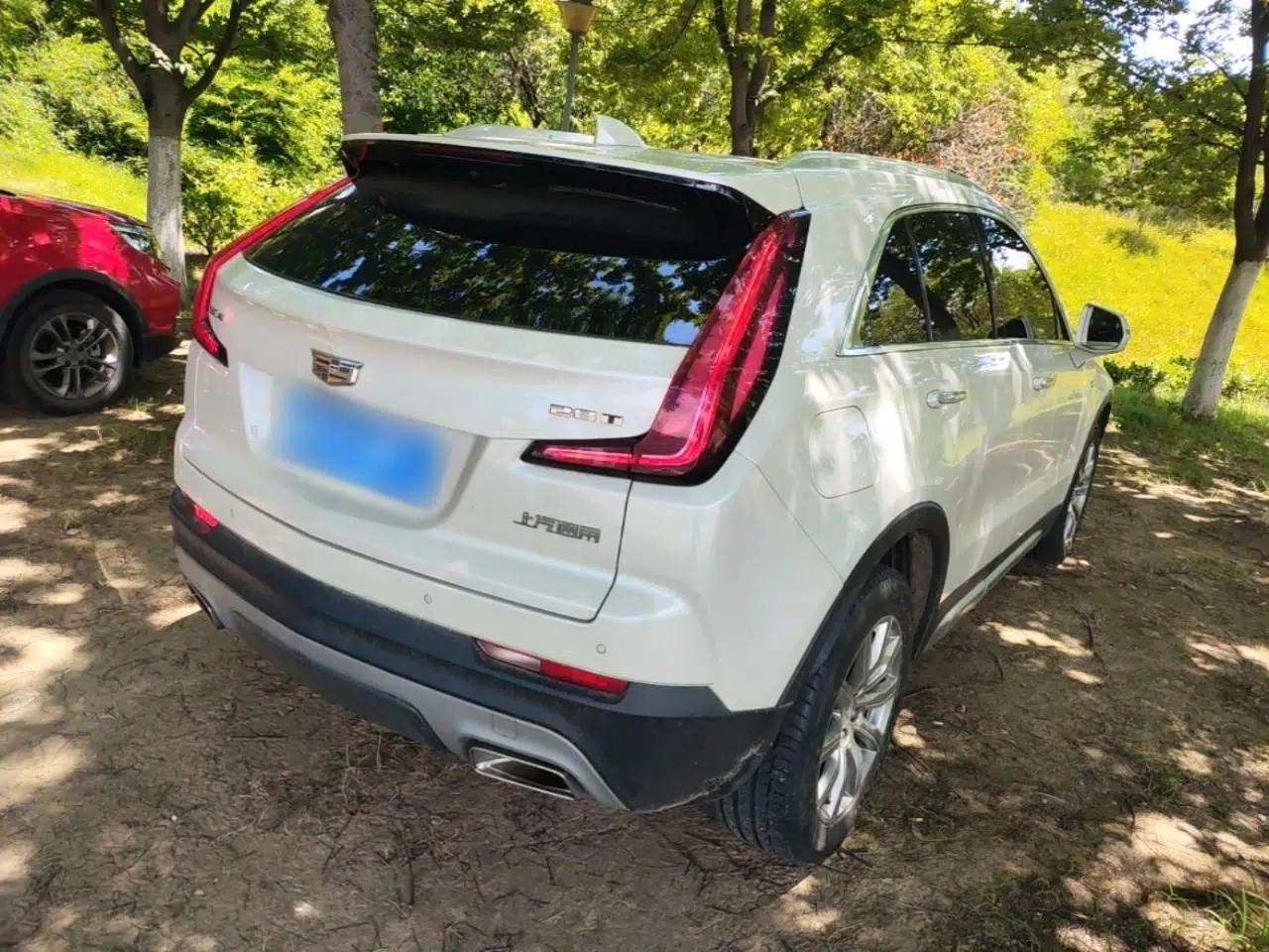 Cadillac XT4 2018 28T Two-Wheel Drive Leading Version — миниатюра 6