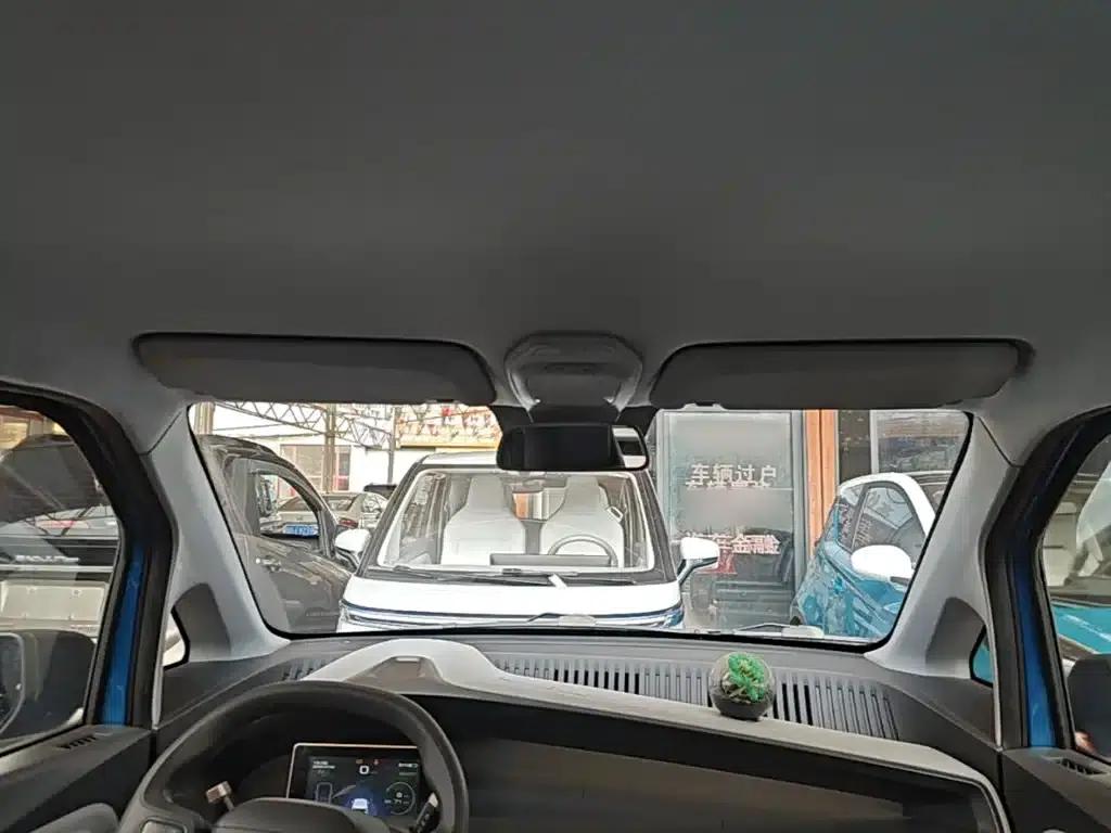 Baojun E200 2018 Smart Edition — миниатюра 18