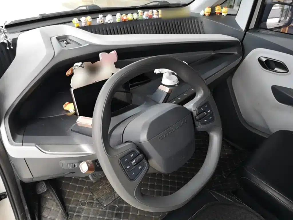 Baojun E200 2020 Model 305KM Smart Edition — миниатюра 10