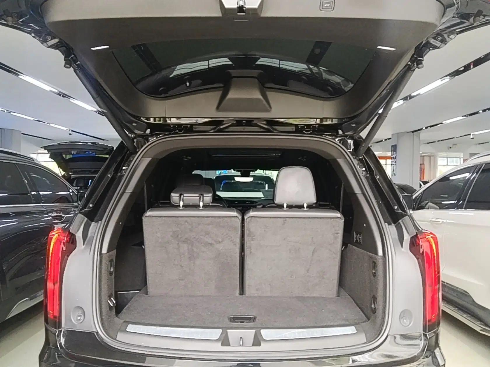 Cadillac XT6 2022 2.0T Six-Seater Four-Wheel Drive Luxury 120th Anniversary Limited Edition — миниатюра 22