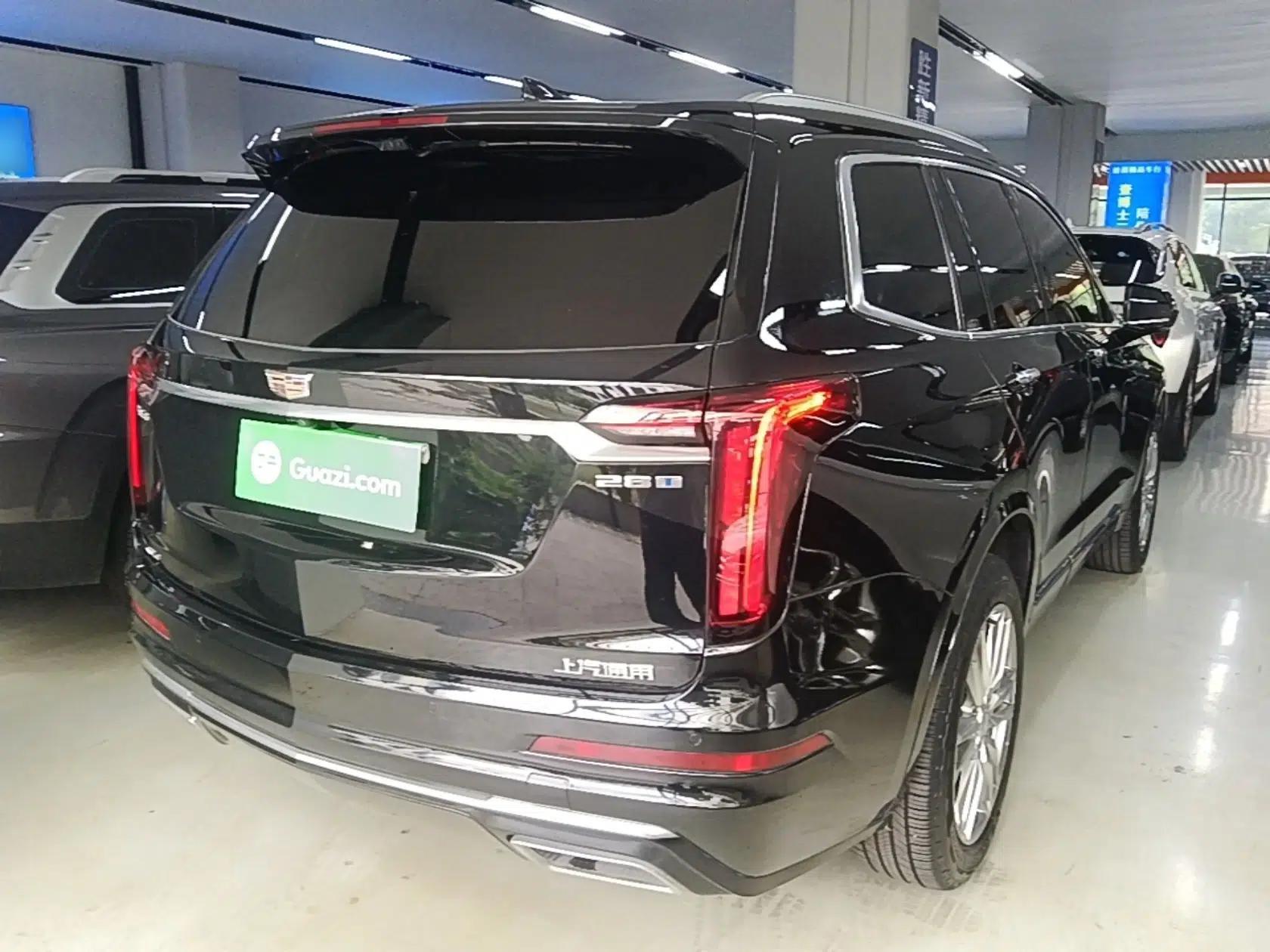 Cadillac XT6 2022 2.0T Six-Seater Four-Wheel Drive Luxury 120th Anniversary Limited Edition — миниатюра 6