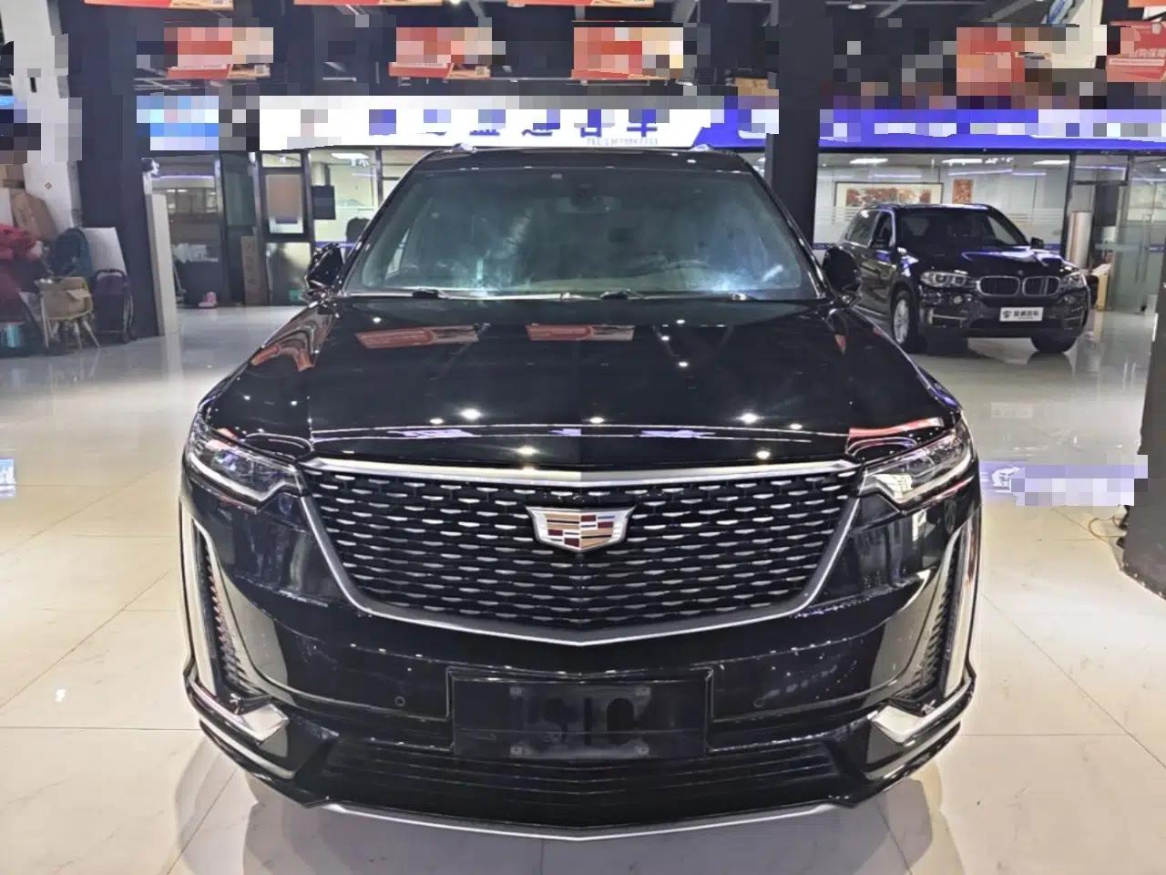 Cadillac XT6 2022 2.0T Six-Seater Two-Wheel-Drive Luxury Version — миниатюра 2