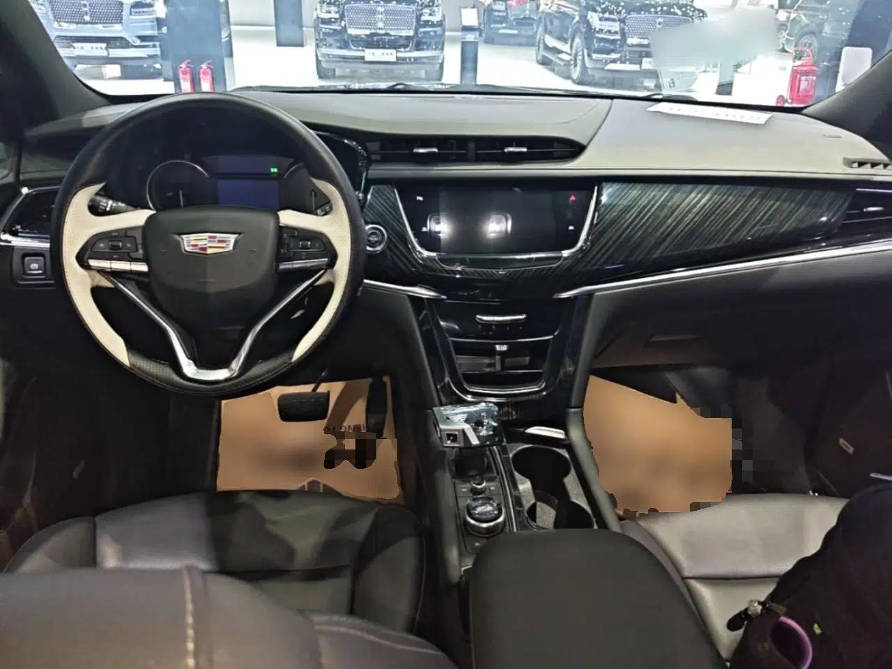 Cadillac XT6 2022 2.0T Six-Seater Two-Wheel-Drive Luxury Version — миниатюра 12