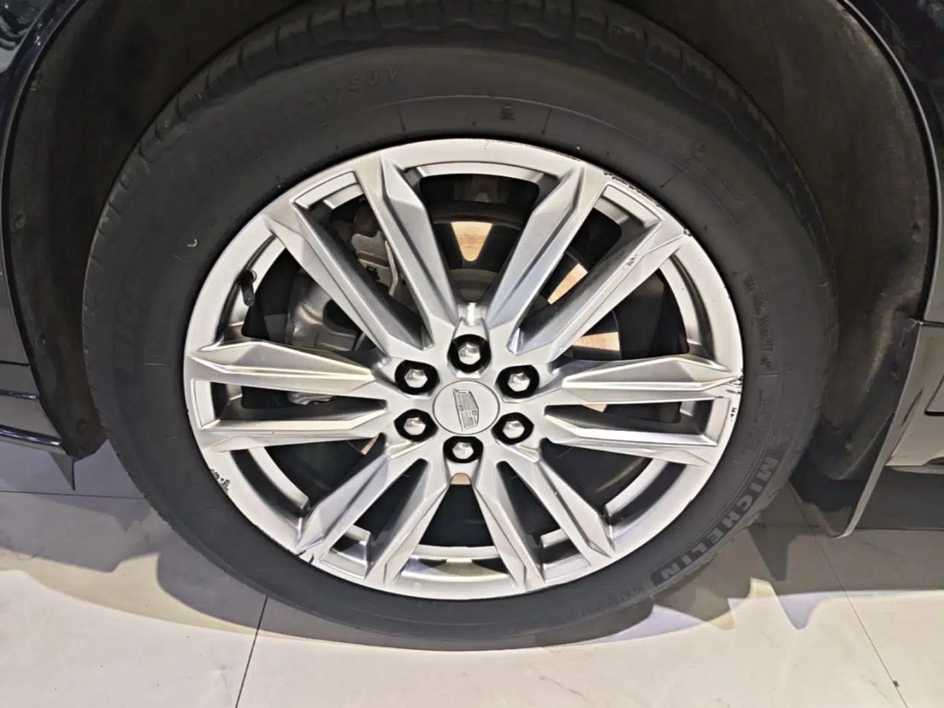 Cadillac XT6 2022 2.0T Six-Seater Two-Wheel-Drive Luxury Version — миниатюра 10