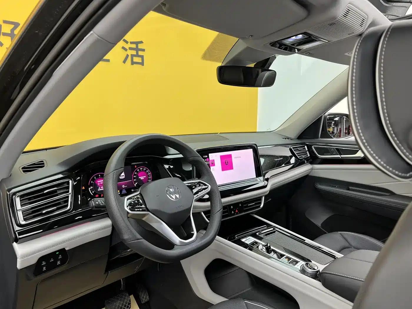 2024 Volkswagen Teramont 530 V6 AWD Supreme Flagship Edition — миниатюра 4