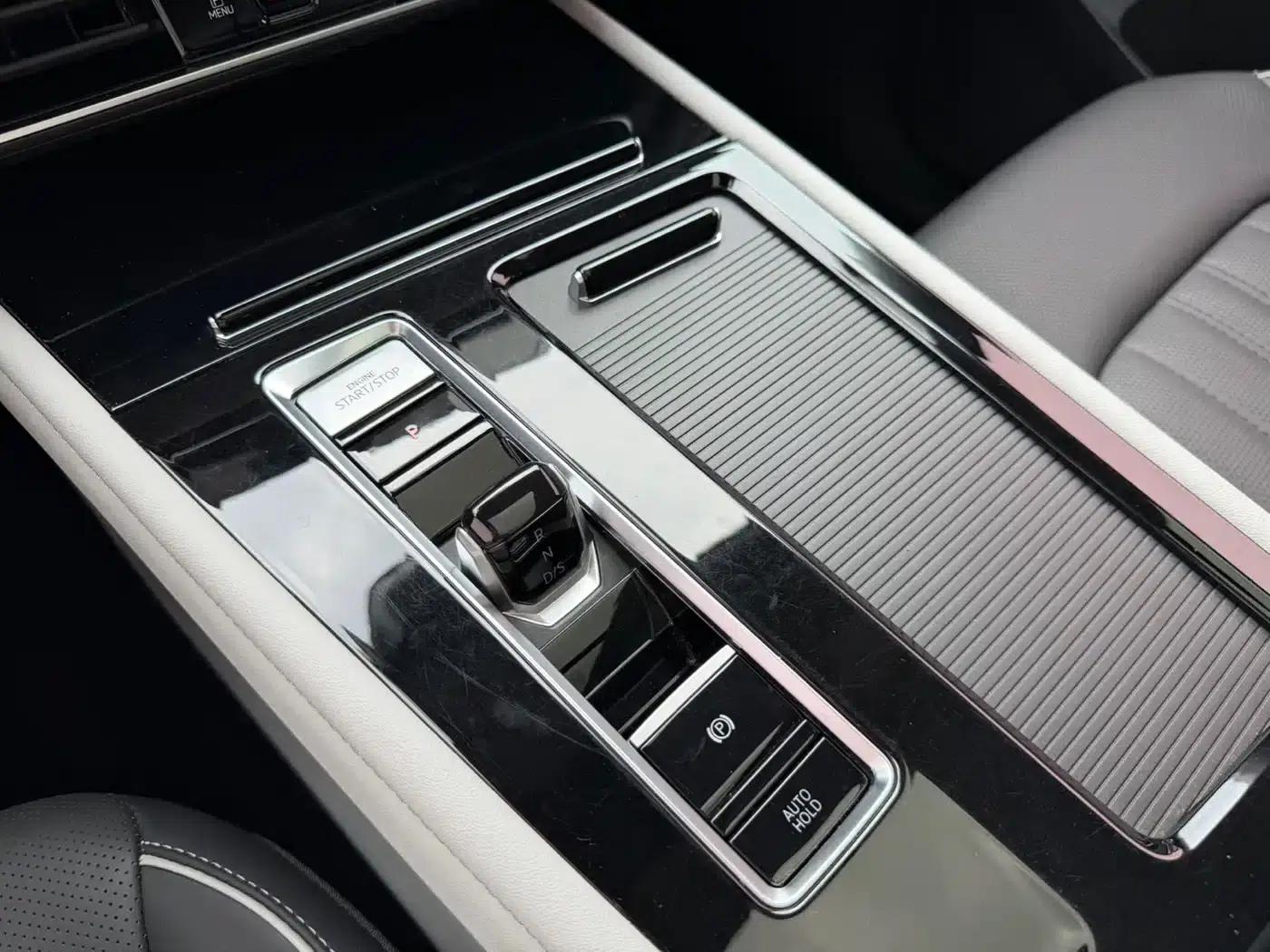 2023 Volkswagen Teramont 330TSI 2WD Premium Luxury Edition — миниатюра 13