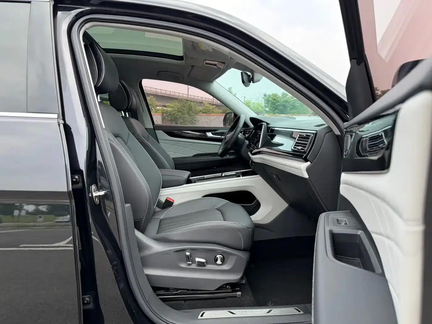 2023 Volkswagen Teramont 330TSI 2WD Premium Luxury Edition — миниатюра 16