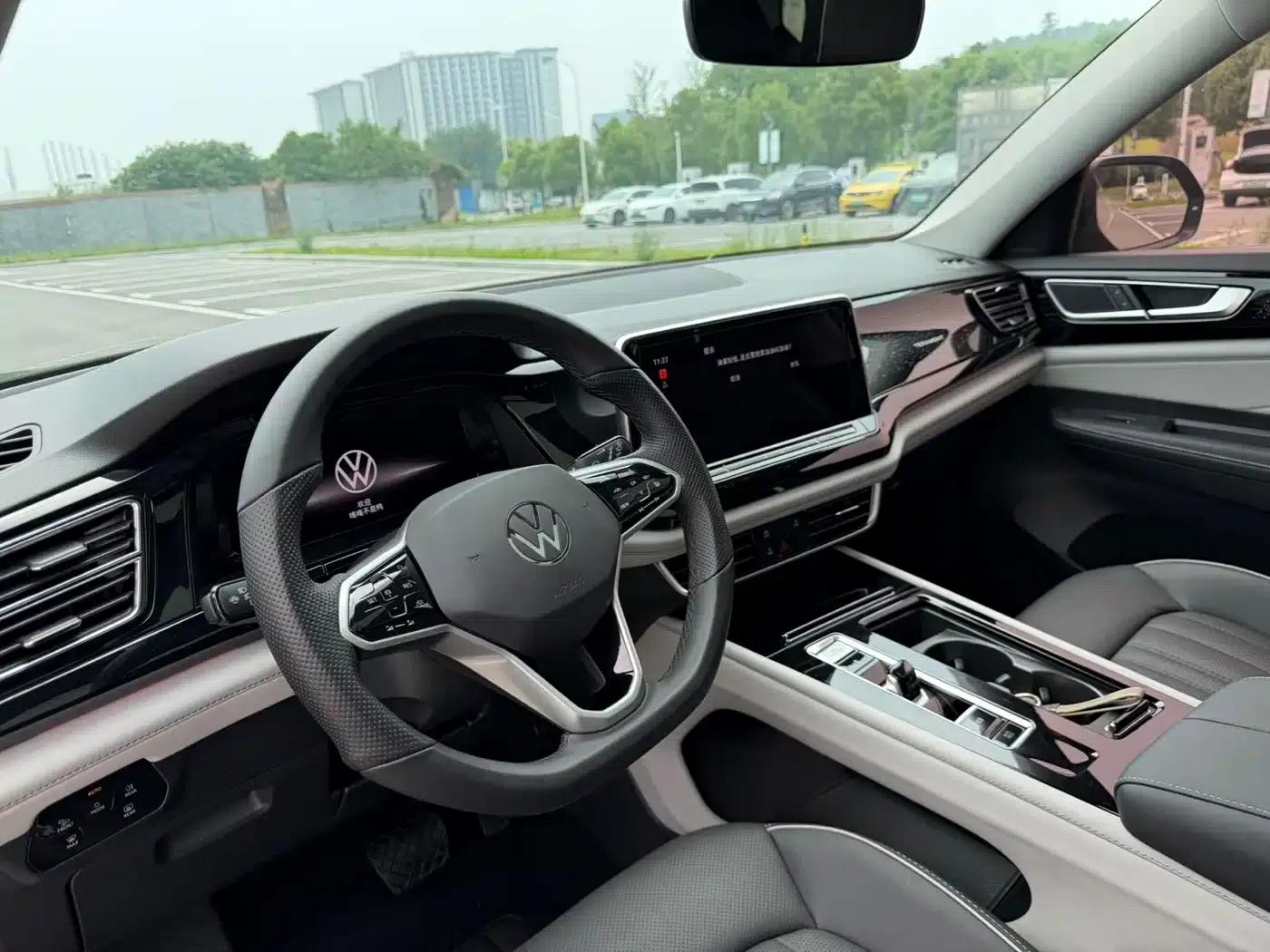 2023 Volkswagen Teramont 330TSI 2WD Premium Luxury Edition — миниатюра 6