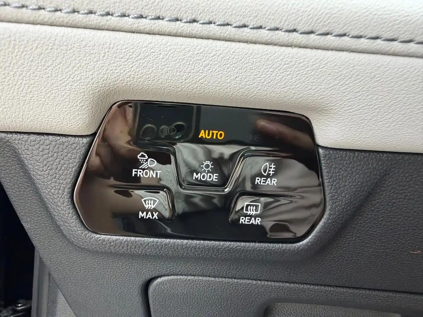 2023 Volkswagen Teramont 330TSI 2WD Premium Luxury Edition — миниатюра 10