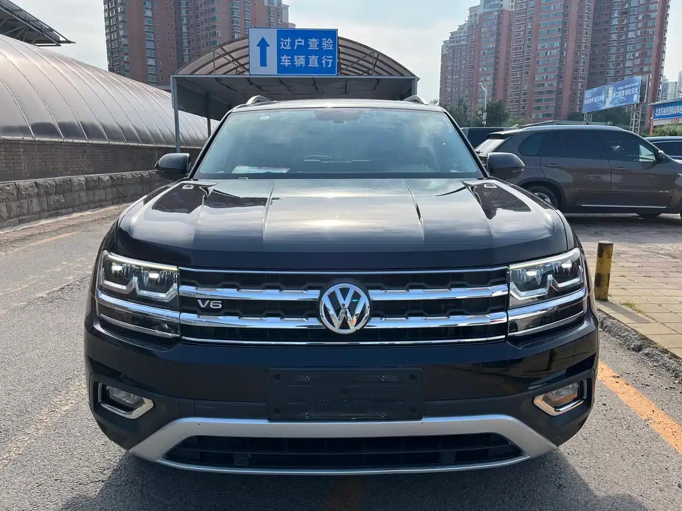 2017 Volkswagen Teramont 530 V6 AWD Luxury Edition — миниатюра 2