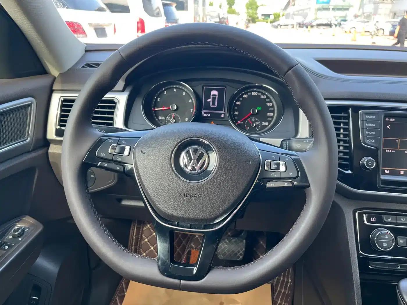 2017 Volkswagen Teramont 530 V6 AWD Luxury Edition — миниатюра 19