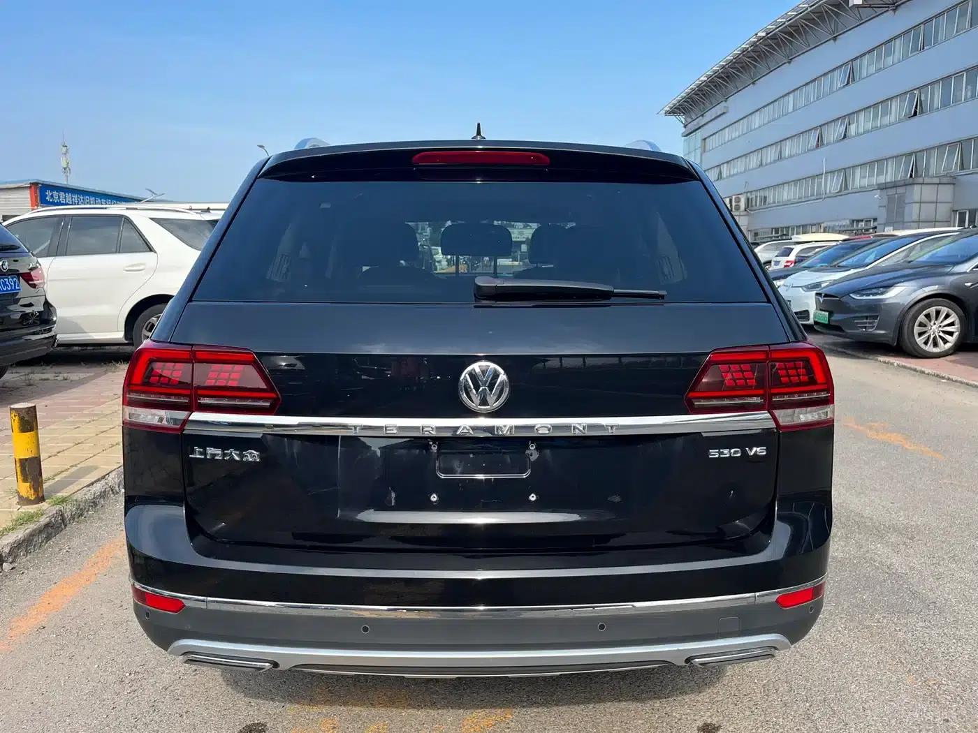 2017 Volkswagen Teramont 530 V6 AWD Luxury Edition — миниатюра 5