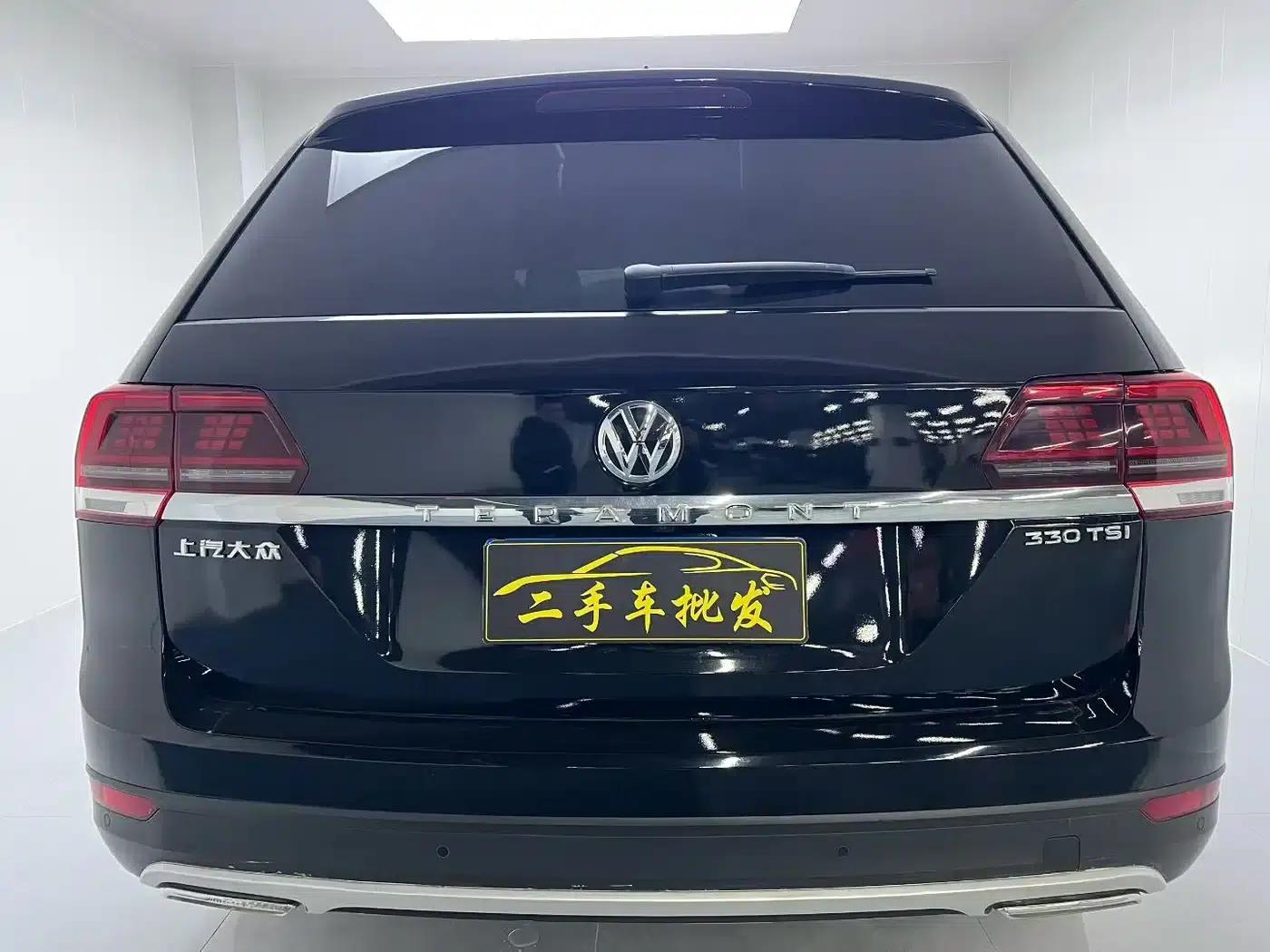 2017 Volkswagen Teramont 330TSI 2WD Comfort Edition — миниатюра 4