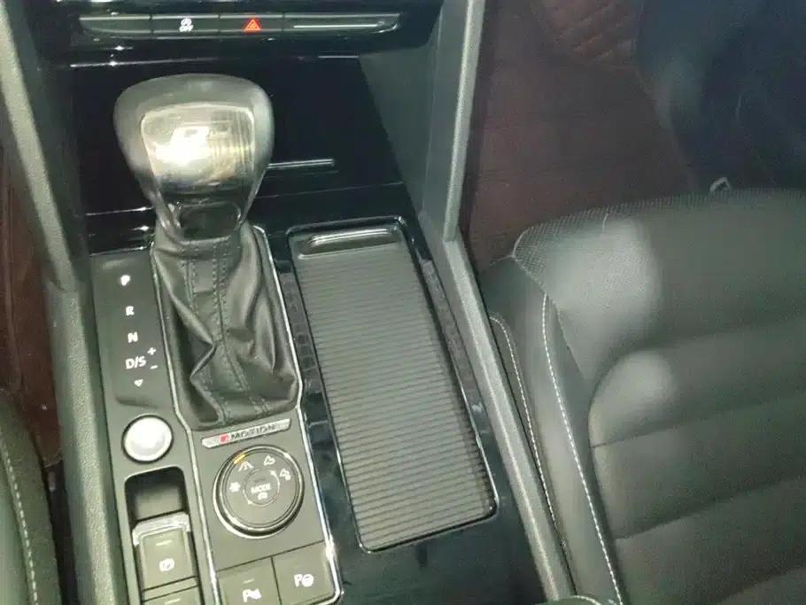 2019 Volkswagen Teramont 380TSI 4WD Luxury Edition (China VI Emission Standard) — миниатюра 16